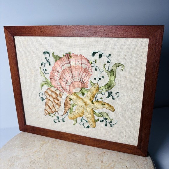 Vintage Beach Sea Shells Cross Stitch Wood Frame Art Embroidery Cottage Decor‎ - Picture 3 of 10